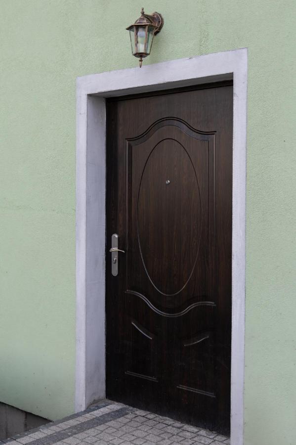 Twoja Przestrzen Noclegi Pokoje Mieszkanie Do Wynajecia Nowy Sącz エクステリア 写真
