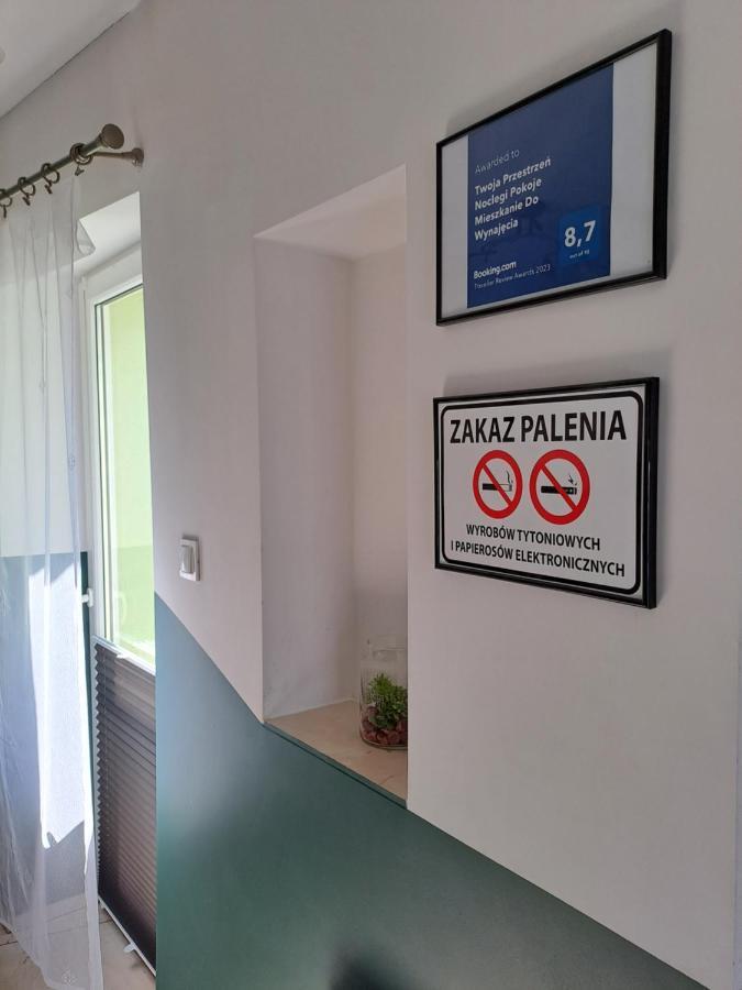 Twoja Przestrzen Noclegi Pokoje Mieszkanie Do Wynajecia Nowy Sącz エクステリア 写真